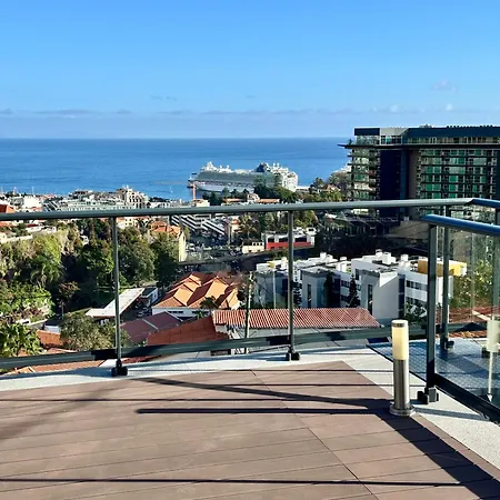 شقة Private Rooftop Sunny Terrace In