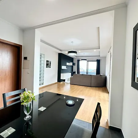 Apartman Private Rooftop Sunny Terrace In *