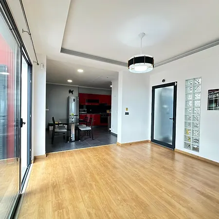 Private Rooftop Sunny Terrace In Apartman *