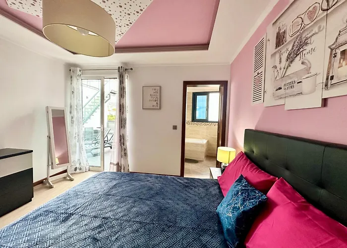 Private Rooftop Sunny Terrace In Apartamento Funchal (Madeira)