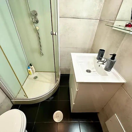 Private Rooftop Sunny Terrace In Apartment *