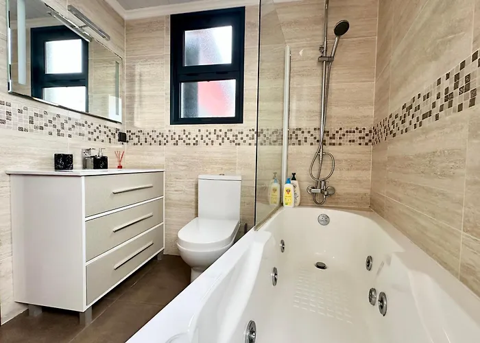 公寓 Private Rooftop Sunny Terrace In *