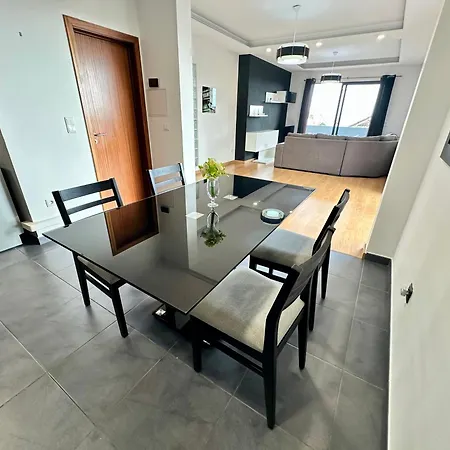 Διαμέρισμα Rooftop Sunny Terrace In Φουνκάλ